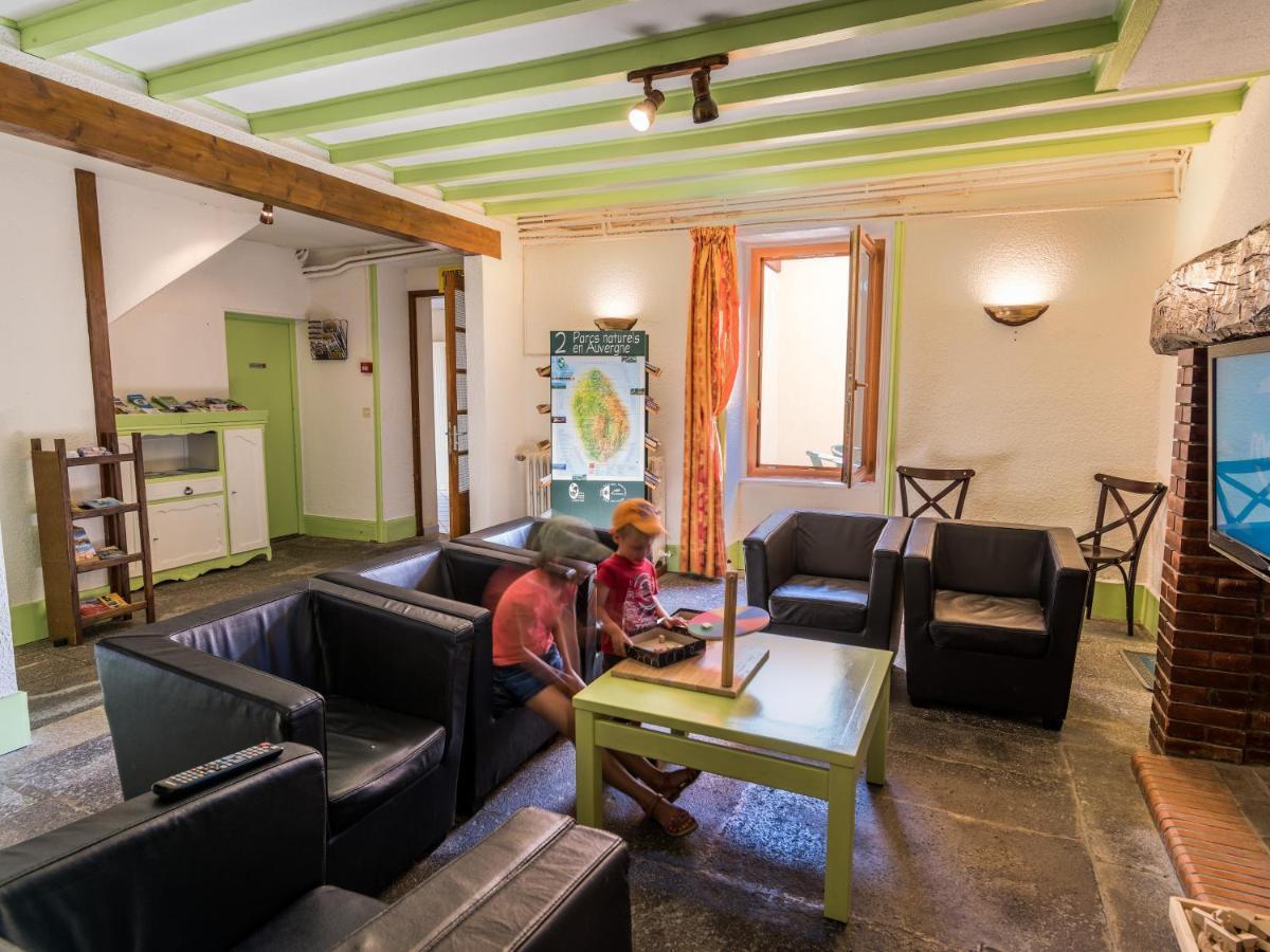 Hotel Les Quatre Vents Courpiere Zewnętrze zdjęcie