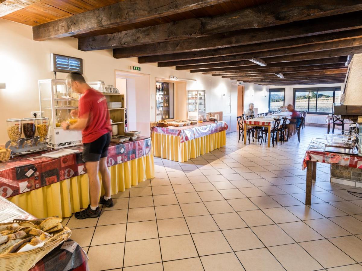 Hotel Les Quatre Vents Courpiere Zewnętrze zdjęcie